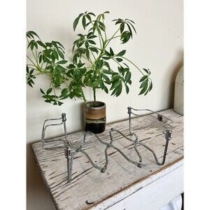 Vintage Casserole Dish Carrier Trivet Expandable 19” Metal Handles Giftco